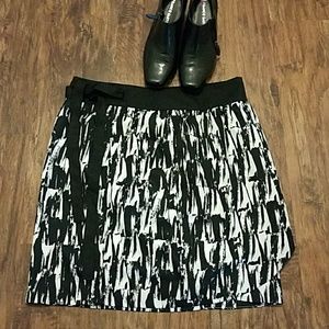 Banana Republic wrap around skirt